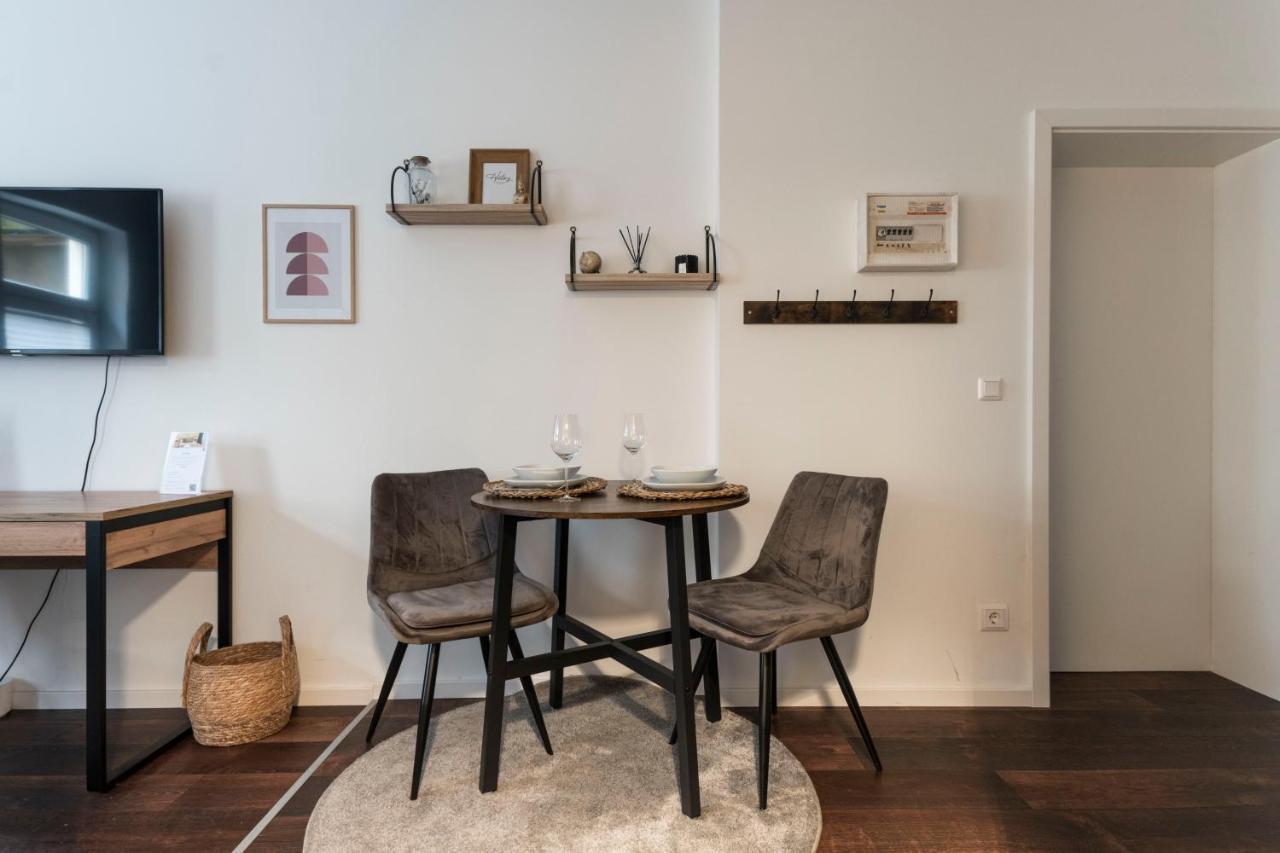 Central Apartment In Heart Of Berlin Eksteriør billede